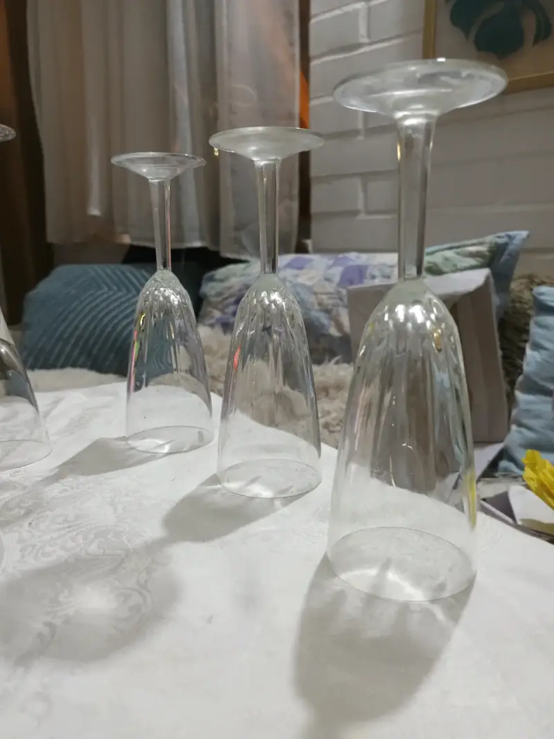 Juego de copas de vidrio decorativas - 3