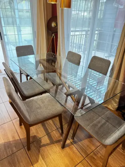 Juego de comedor de vidrio con 6 sillas - miniatura 1