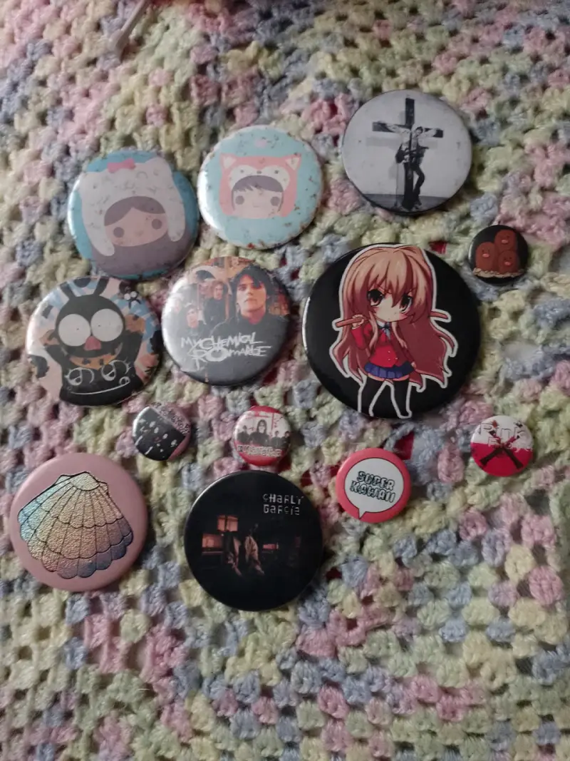 Set de chapitas con diseños variados