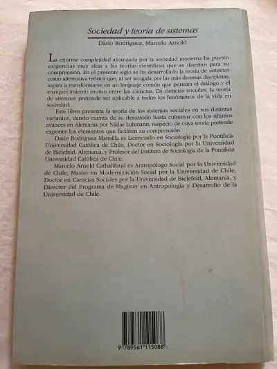 Libro Sociedad y Teoría de Sistemas - miniatura 2