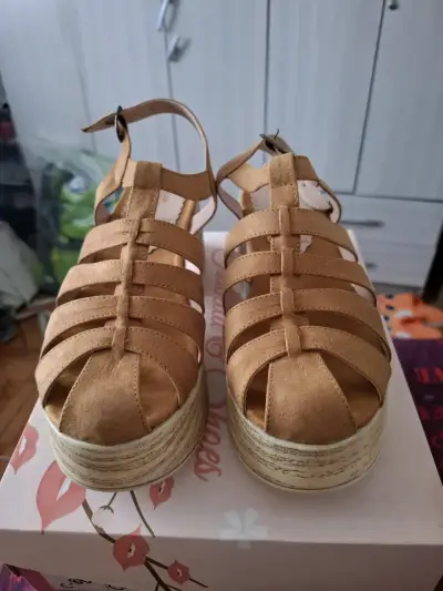 Sandalias de plataforma - miniatura 2