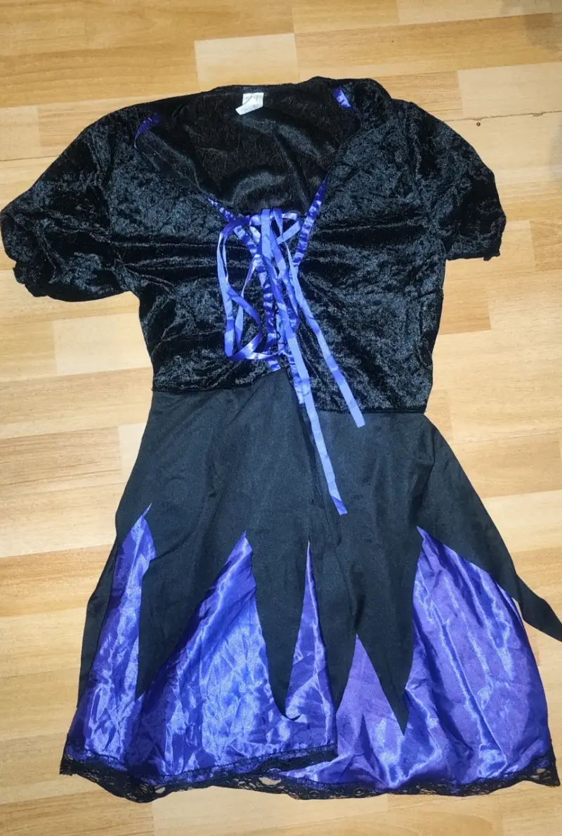 Vestido corto negro y morado con encaje Talla S - 2