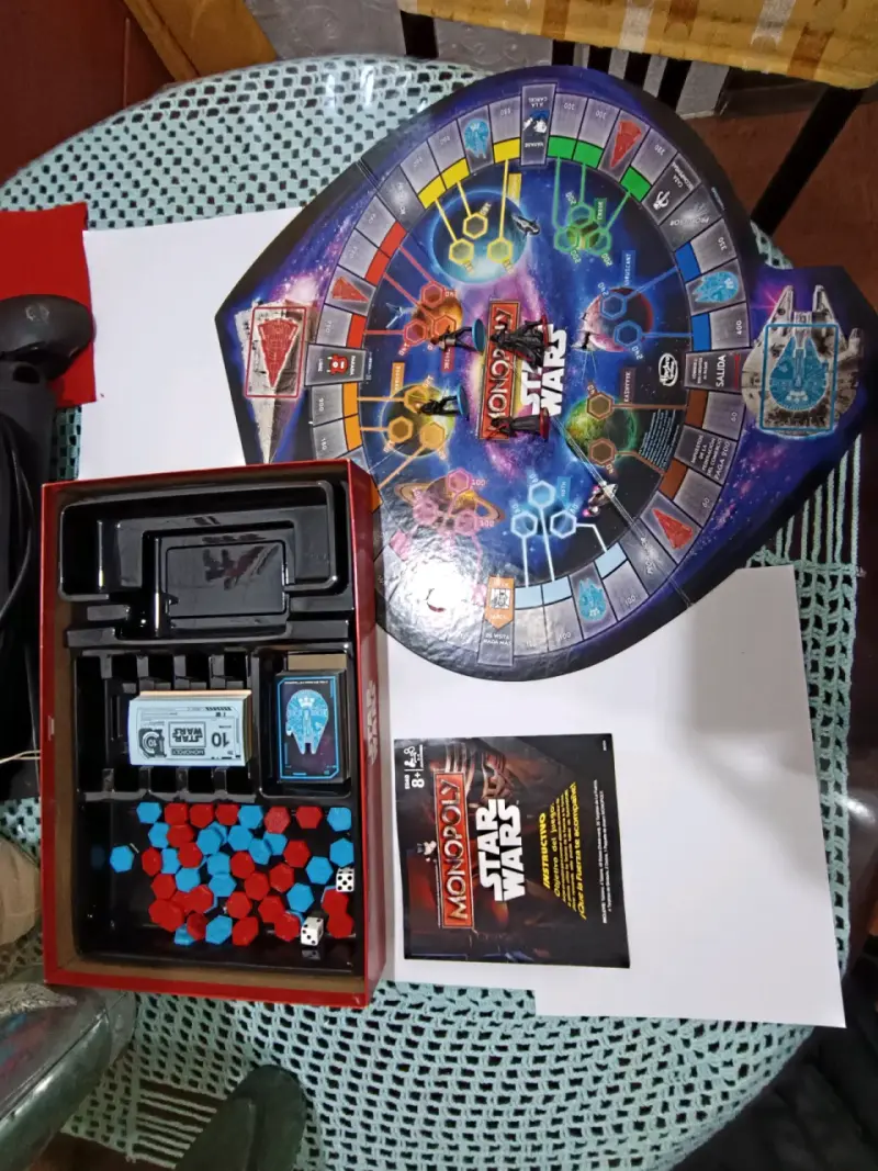 Juego de Mesa Monopoly Star Wars Edición Especial - 3