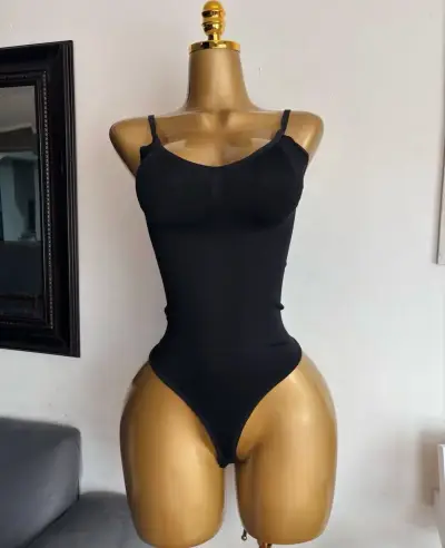 Body moldeador en colores negro y beige - miniatura 3