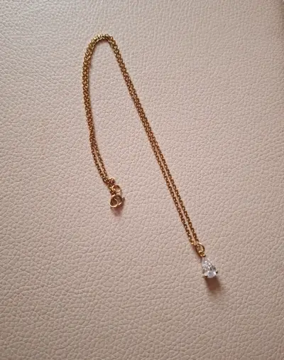 Collar de cadena dorada con colgante de cristal - miniatura 1