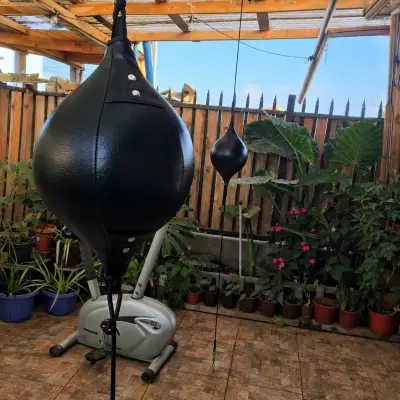 Pera de Boxeo Doble Elástico con Bombín - miniatura 2