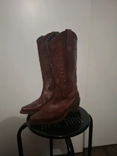 Botas vaqueras de cuero marrón para hombre - miniatura 2