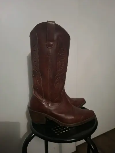Botas vaqueras de cuero marrón para hombre - miniatura 4