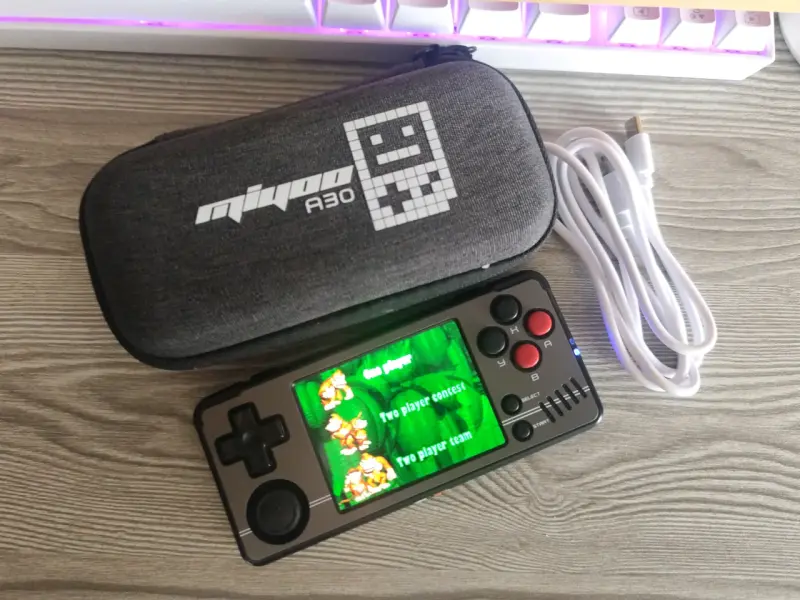 Miyoo A30 Consola Retro + 64 gb - 5