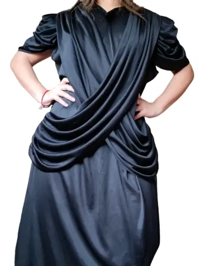 Vestido negro elegante con mangas abullonadas - miniatura 5