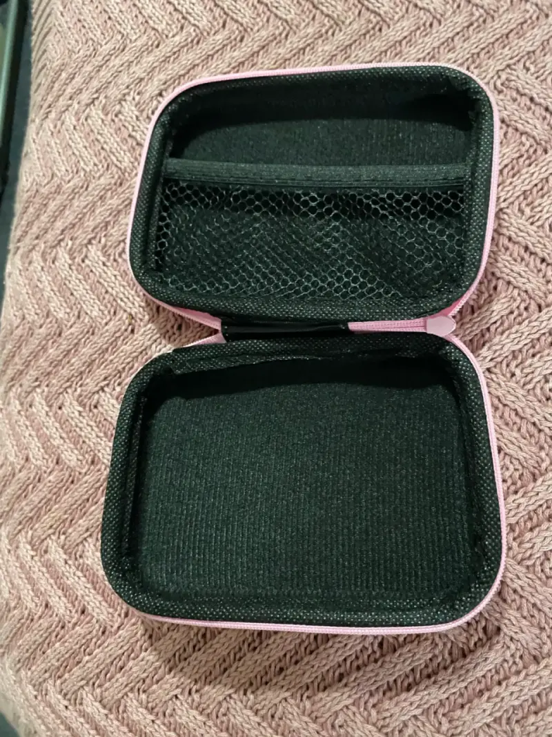 Estuche para cables Hello Kitty rosa - 4