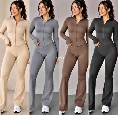Conjunto deportivo de lycra con cierre frontal - miniatura 3