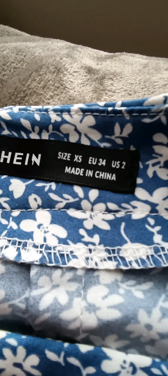 Pantalones anchos florales azul SHEIN talla XS - 2
