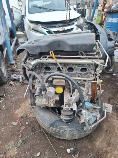 Motor usado Suzuki gran nómade en buen estado - miniatura 4