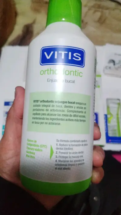 Kit de Higiene Bucal Ortodóntica Vitis y Curaprox - miniatura 3