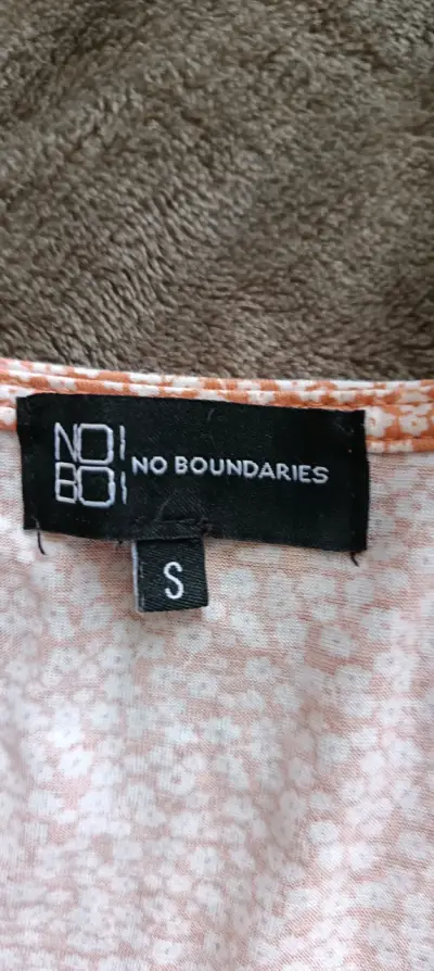 Vestido corto estampado No Boundaries - miniatura 2
