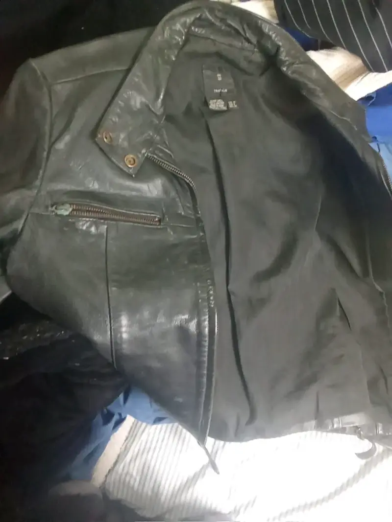 Chaqueta de cuero negra Zara Trafaluc - 3