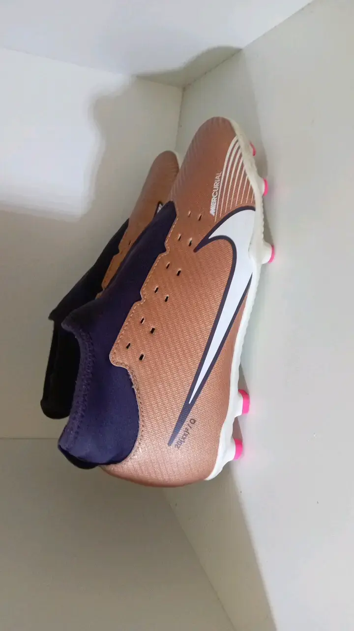 Botines de fútbol Nike Mercurial bronce y azul - 2