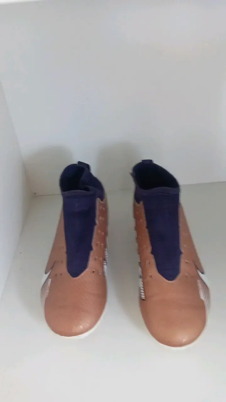 Botines de fútbol Nike Mercurial bronce y azul - 3