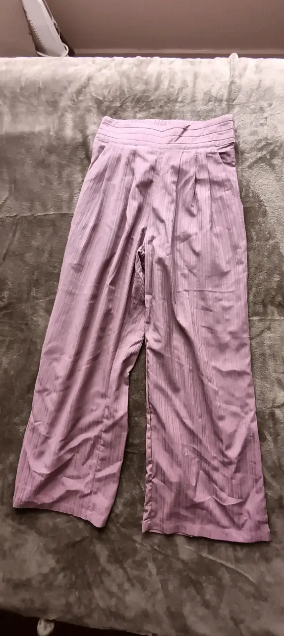 Pantalones anchos de mujer color lila