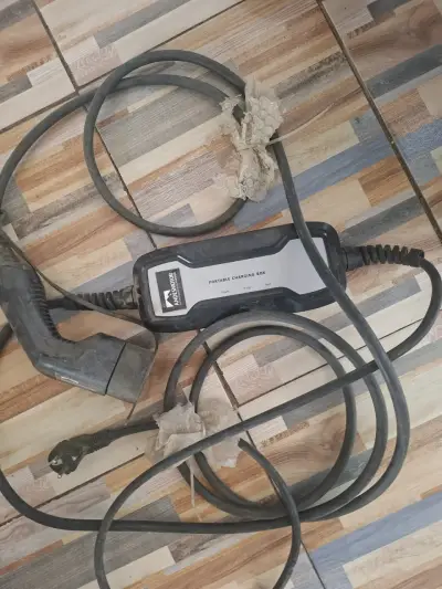 Cargador portátil para auto eléctrico Andeman - miniatura 1