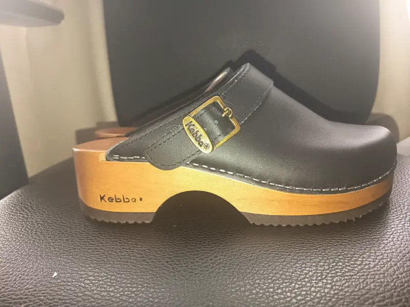 Zuecos de Cuero Negro Kebba - 2