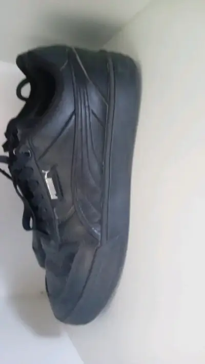 Zapatilla puma negra - miniatura 1
