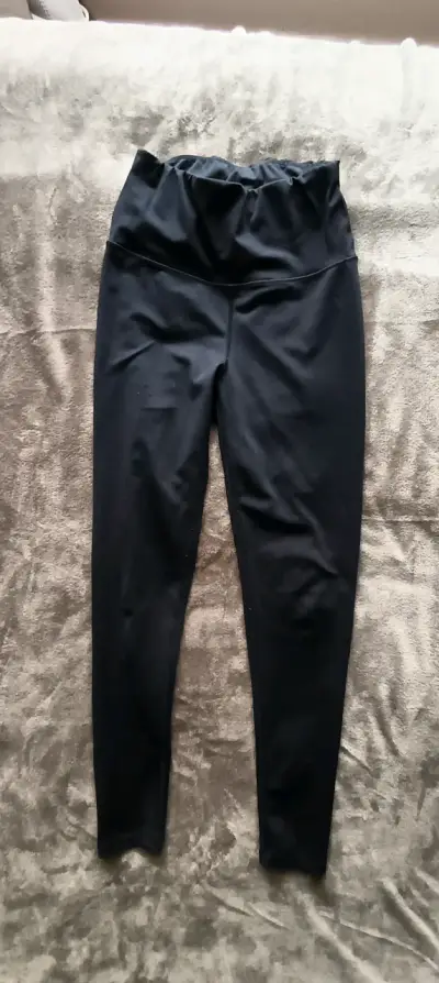 Leggings deportivos negros con bolsillos - miniatura 2