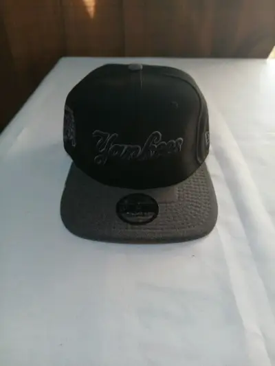 Gorra New Era Dodgers verde y beige - miniatura 3