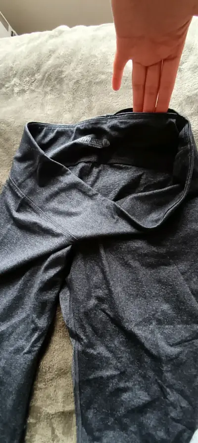 Leggings deportivos gris oscuro para mujer - miniatura 2