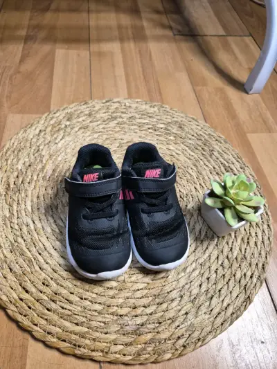 Zapatillas deportivas negras para niños Nike - miniatura 2
