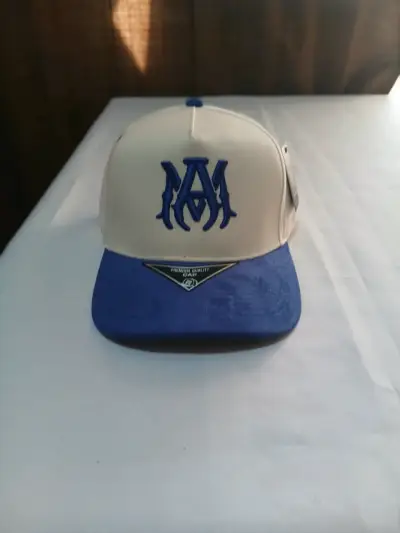 Gorra de béisbol premium con visera plana - miniatura 1