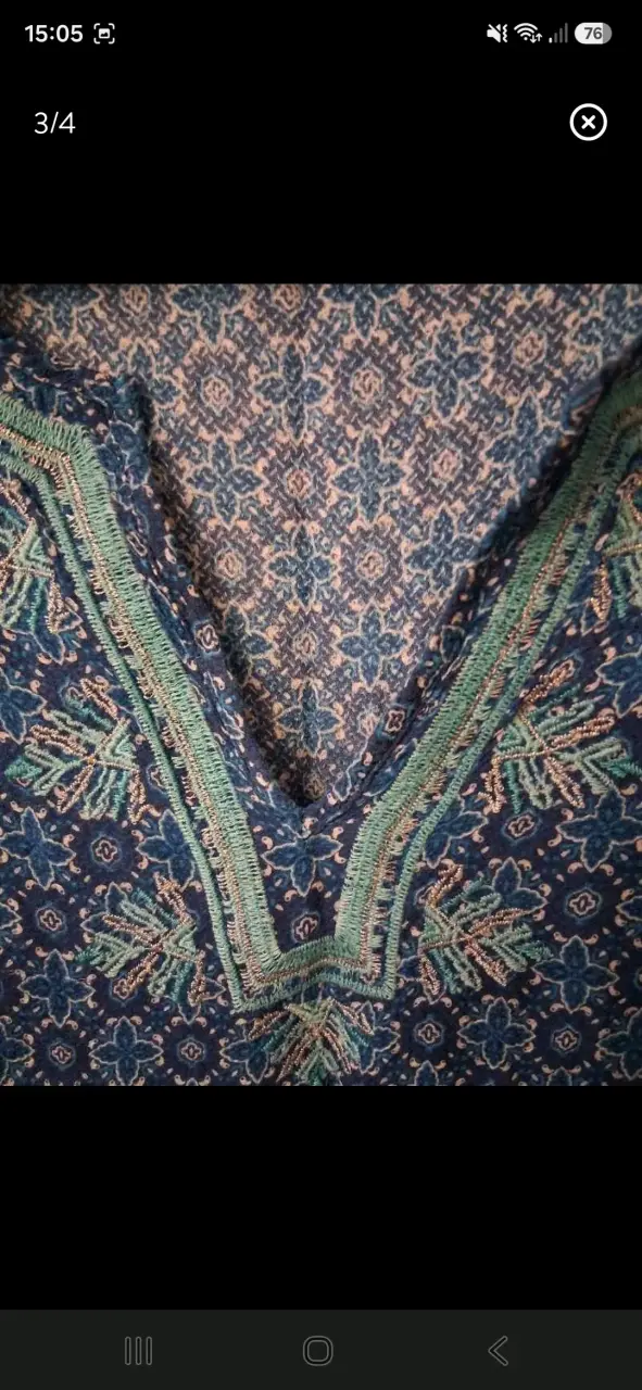 Blusa sin mangas azul con estampado floral - 3