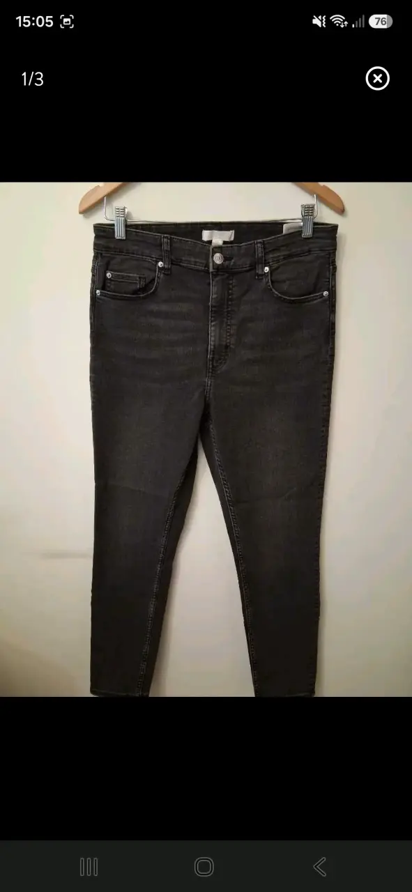 Jeans negros ajustados para mujer