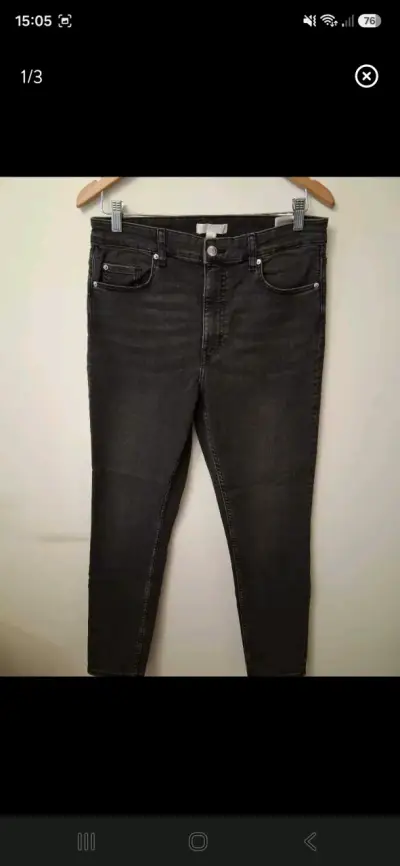 Jeans negros ajustados para mujer - miniatura 1