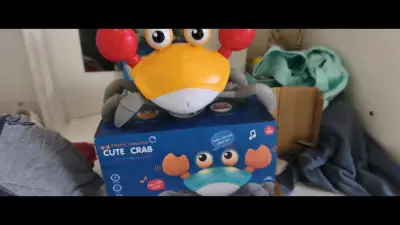 Juguete Cangrejo Eléctrico con Luces y Sonidos - miniatura 1
