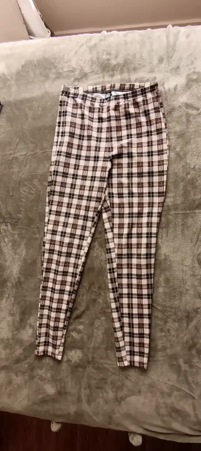 Pantalones a cuadros para mujer en tonos marrones - miniatura 1