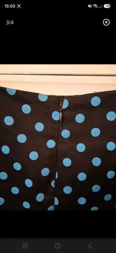 Falda negra con lunares celestes - miniatura 3