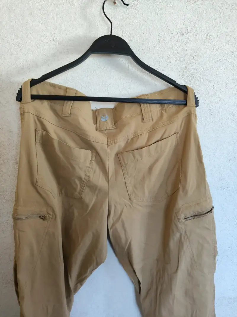 Pantalones cargo beige Wrangler para mujer - 4