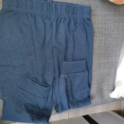 Lote de ropa infantil variada en buen estado - miniatura 3