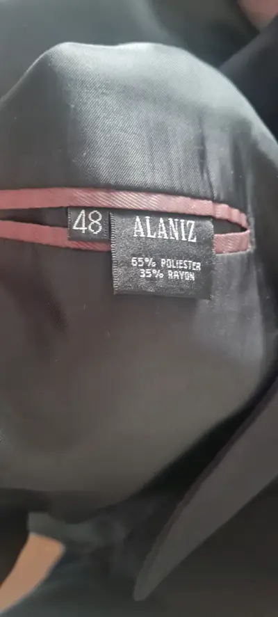 Traje formal negro Alaniz talla 48 - miniatura 4