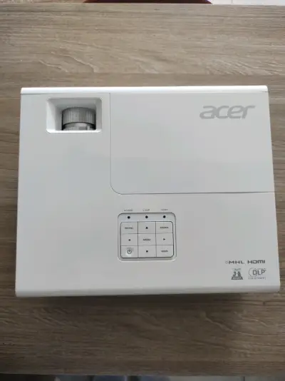Proyector Acer P1173 DLP HDMI 3D Ready - miniatura 2