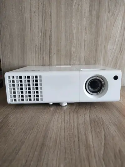 Proyector Acer P1173 DLP HDMI 3D Ready - miniatura 1