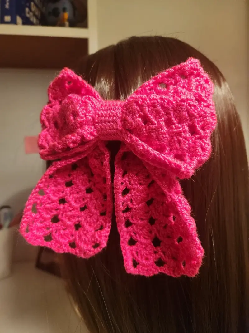 Lazo de crochet rosa para el cabello - 2