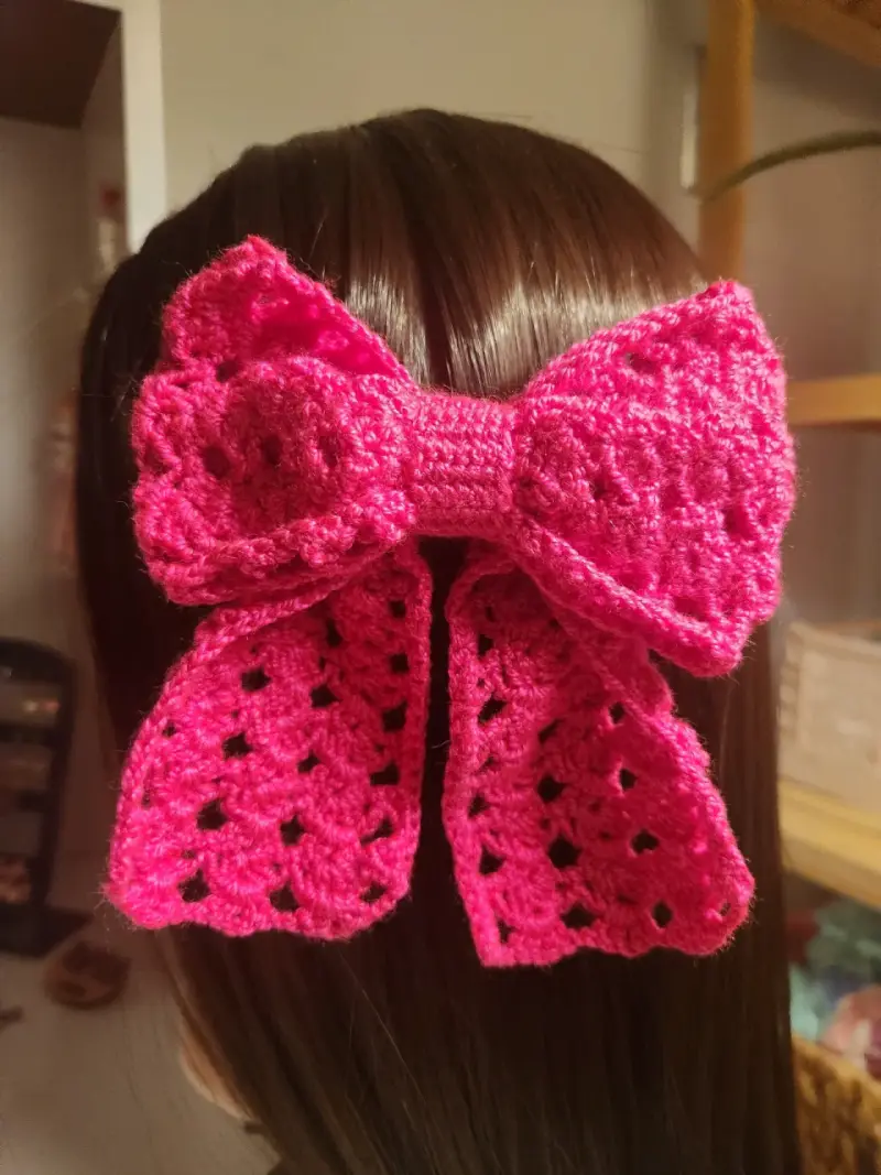 Lazo de crochet rosa para el cabello - 4