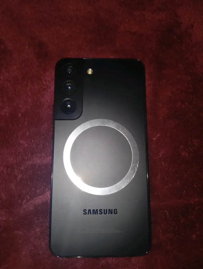 Samsung s22 con pantalla rota para repuestos - 5