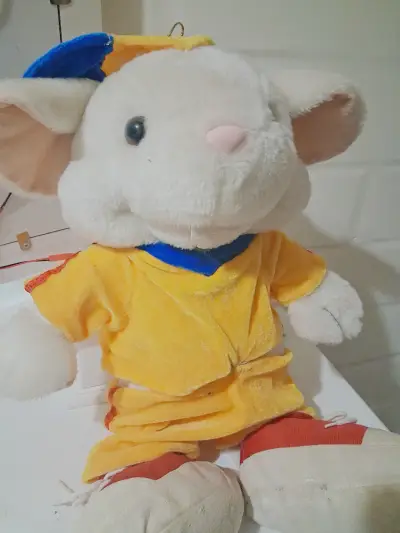 Peluche de Stuart Little - miniatura 1