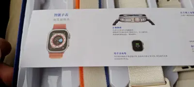 Smartwatch T24 Champion Edition con correas intercambiables - miniatura 3