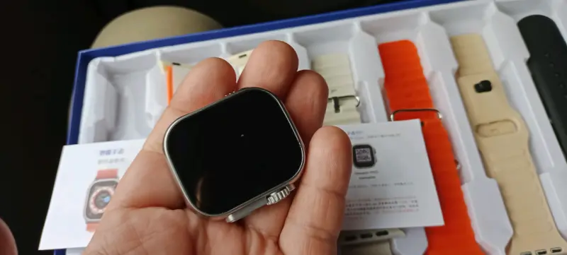 Smartwatch T24 Champion Edition con correas intercambiables - 6