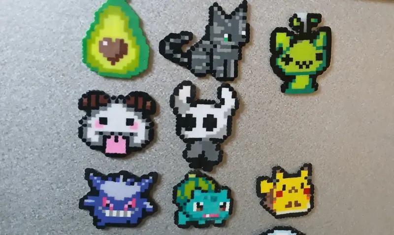 PACK DE 3 IMANES PIXEL ART A ELECCIÓN - 3